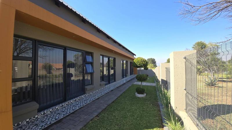 4 Bedroom Property for Sale in Leloko Lifestyle Estate North West